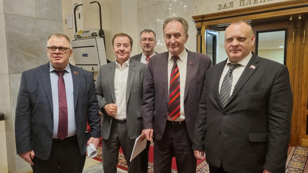 Депутат Государственной Думы Николай Васильев принял участие в парламентских слушаниях