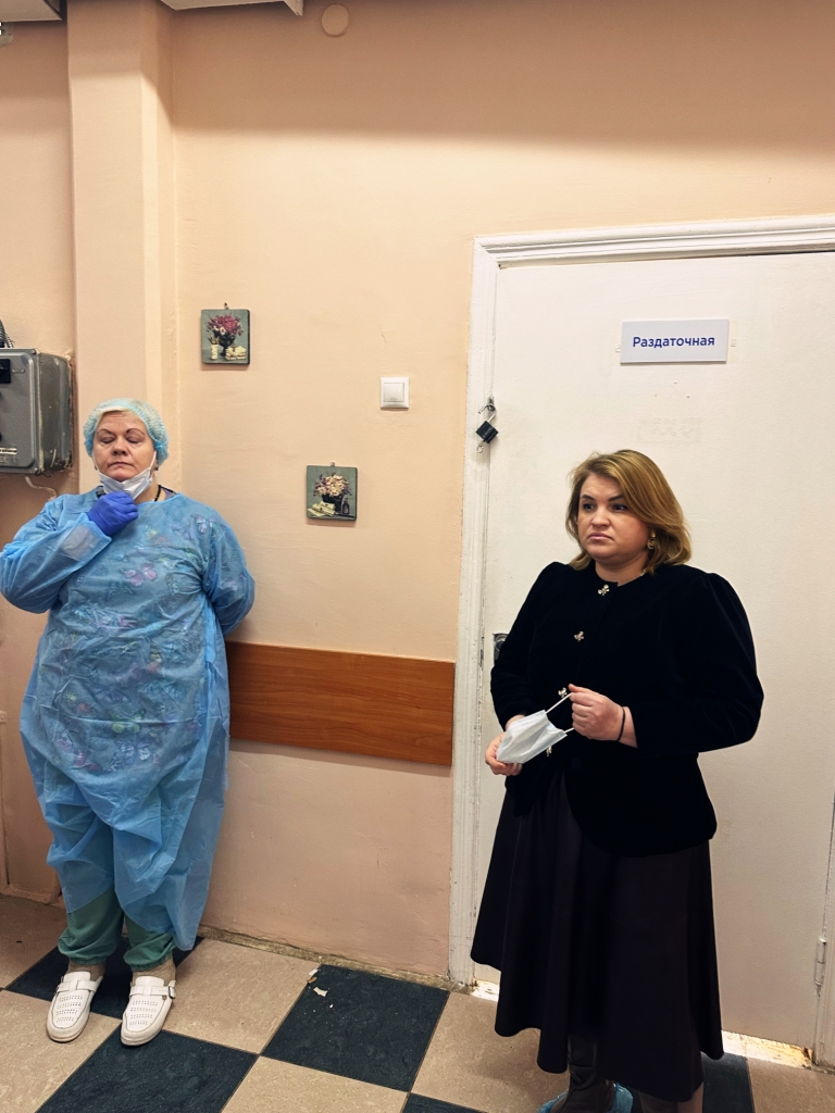 Первый секретарь Королёвского ГК КПРФ Светлана Петрова посетила отделение паллиативной помощи в Королёве
