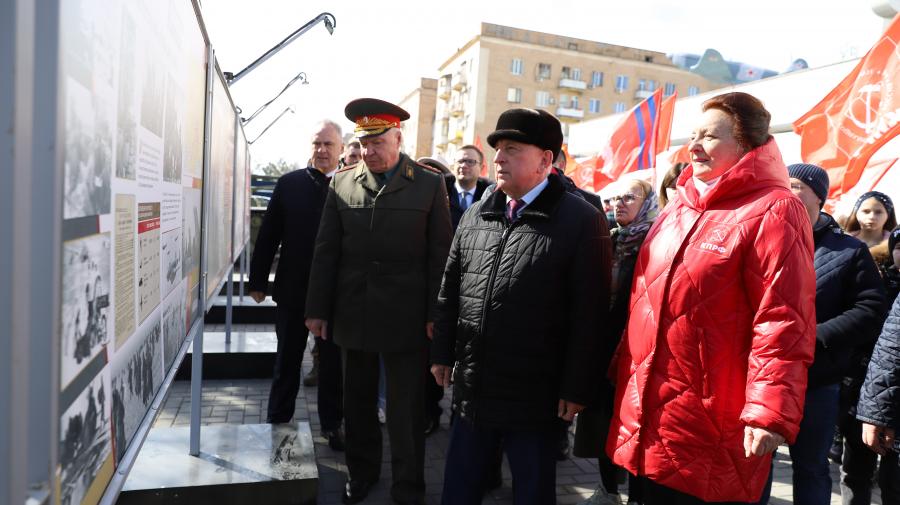Кандидат в Президенты РФ Н.М. Харитонов вместе с делегацией КПРФ посетил в рамках рабочего визита в Сталинград музей-заповедник «Сталинградская битва»