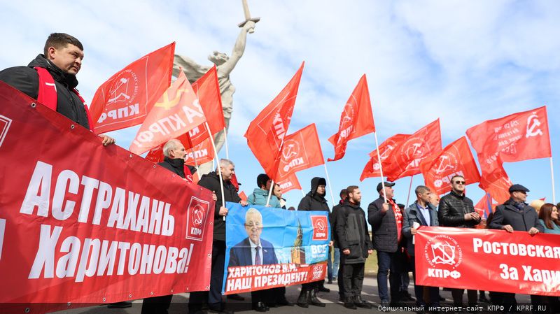 Николай Харитонов завершил рабочую поездку в Волгоград