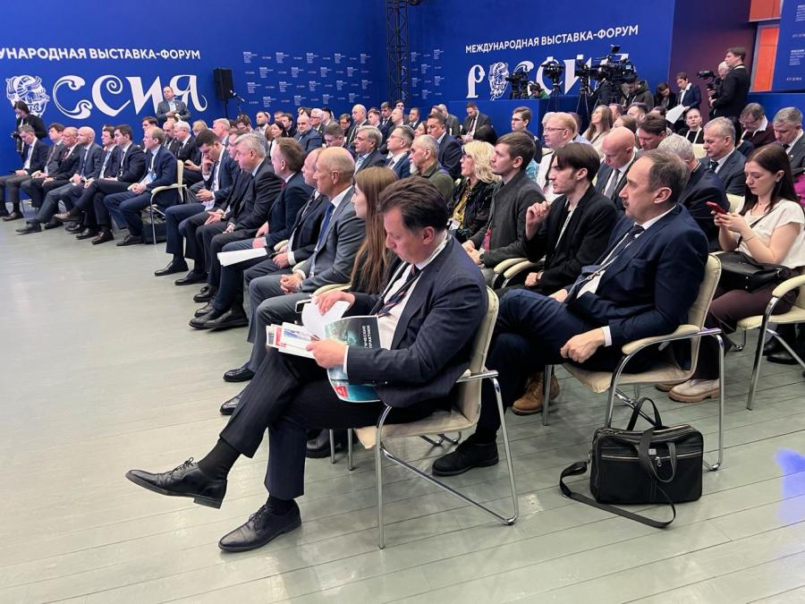 В.И. Кашин выступил на панельной сессии на Дне рыбной промышленности в рамках выставки-форума «Россия»