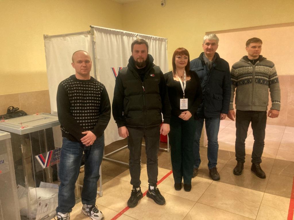 По поручению руководителя фракции КПРФ в Мособлдуме Александра Наумова проверены избирательные участки в Лобне и Яхроме