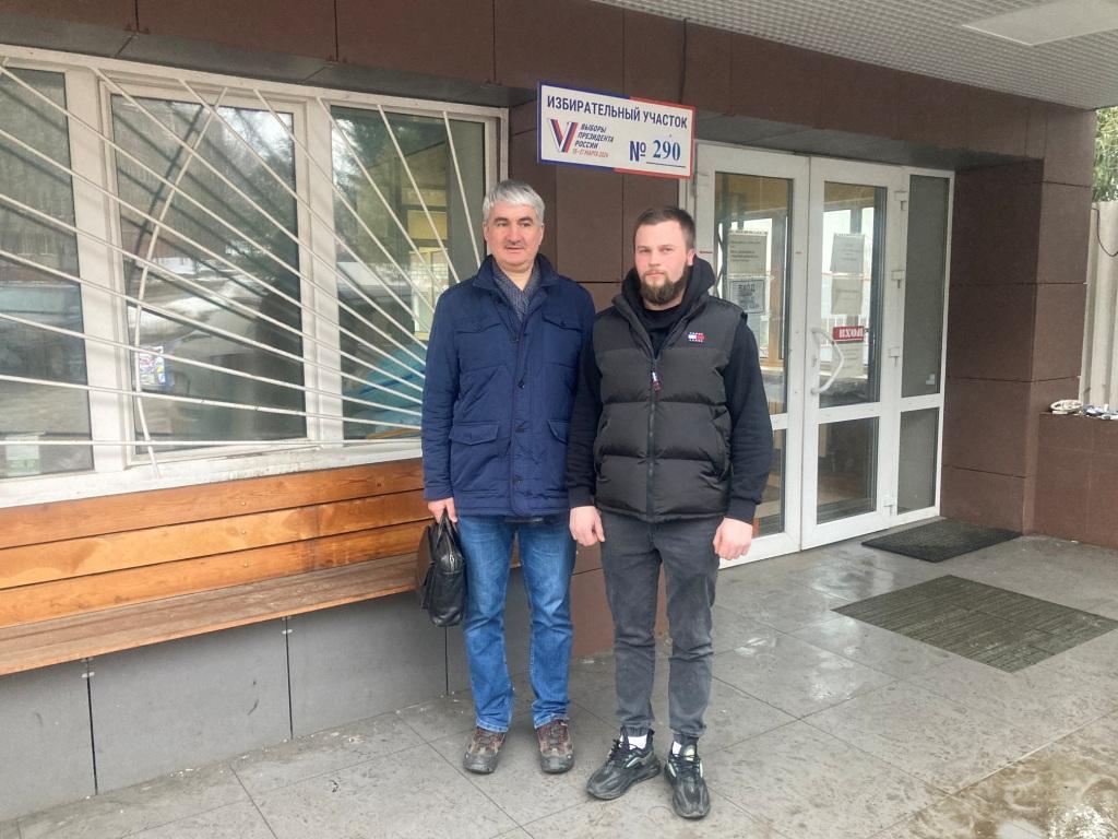 По поручению руководителя фракции КПРФ в Мособлдуме Александра Наумова проверены избирательные участки в Лобне и Яхроме