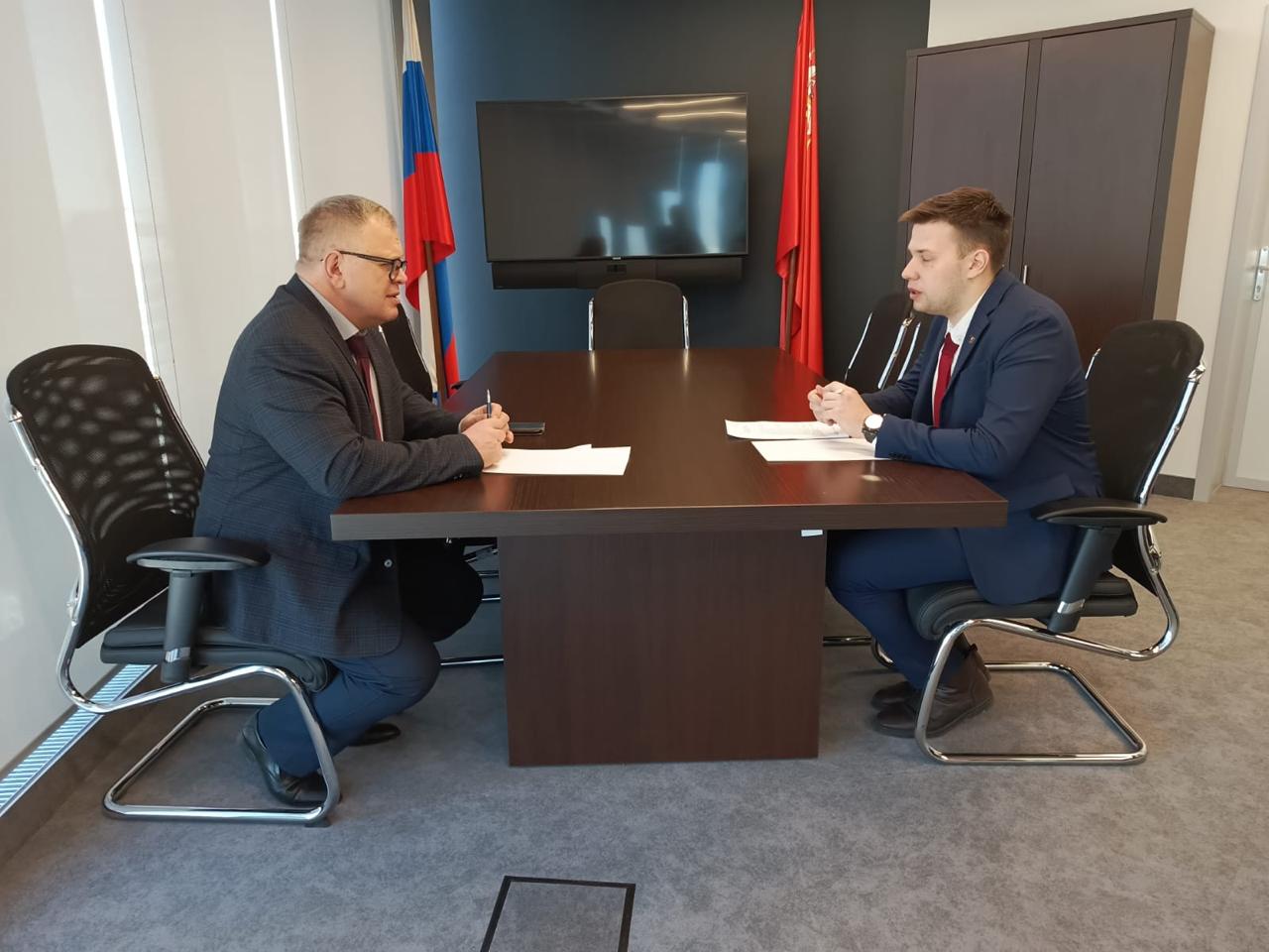 Руководитель фракции КПРФ в Мособлдуме Александр Наумов: «Депутаты-коммунисты Молодежного парламента Подмосковья помогают бойцам СВО»