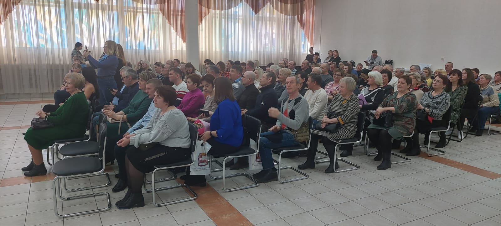По поручению руководителя фракции КПРФ Александра Наумова вручены награды работникам ЖКХ Можайского г.о.