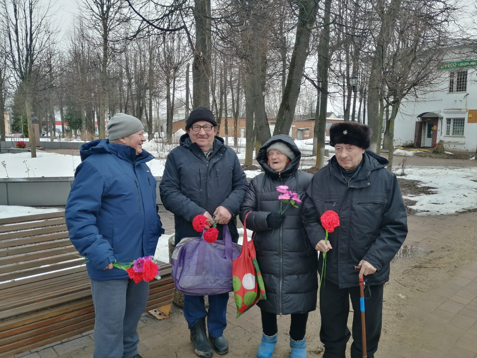 Веское слово коммунистов