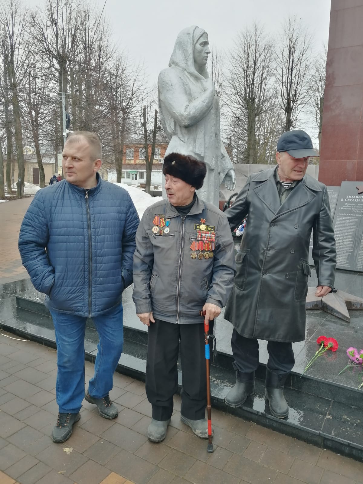 Веское слово коммунистов