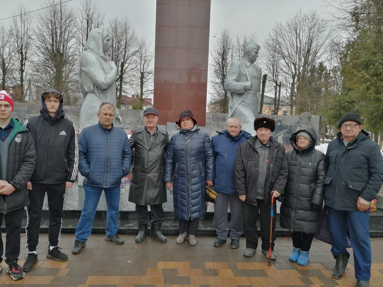 Веское слово коммунистов