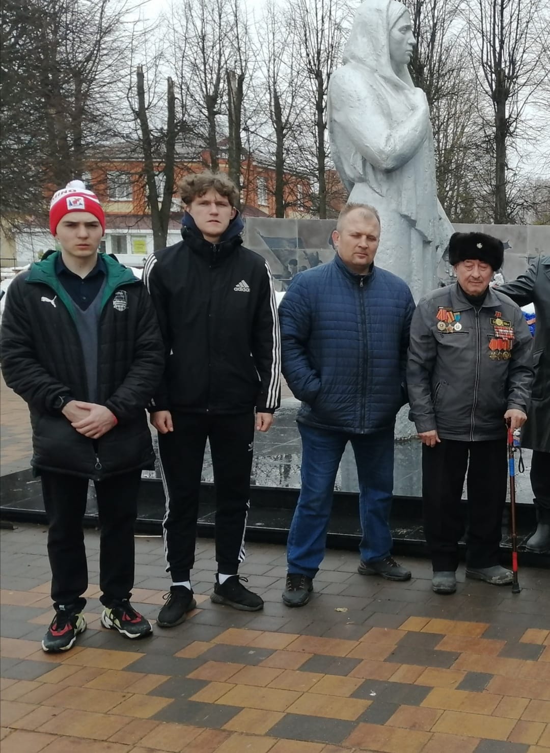 Веское слово коммунистов