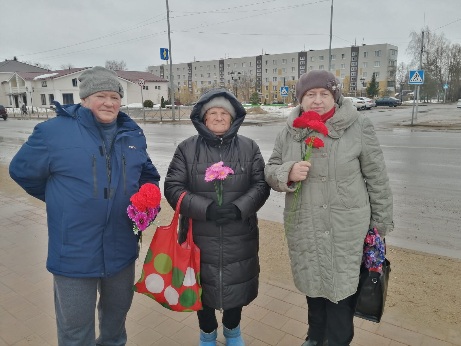 Веское слово коммунистов