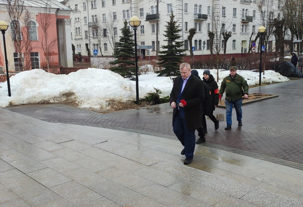 Фрязинский Комсомол скорбит вместе с Россией