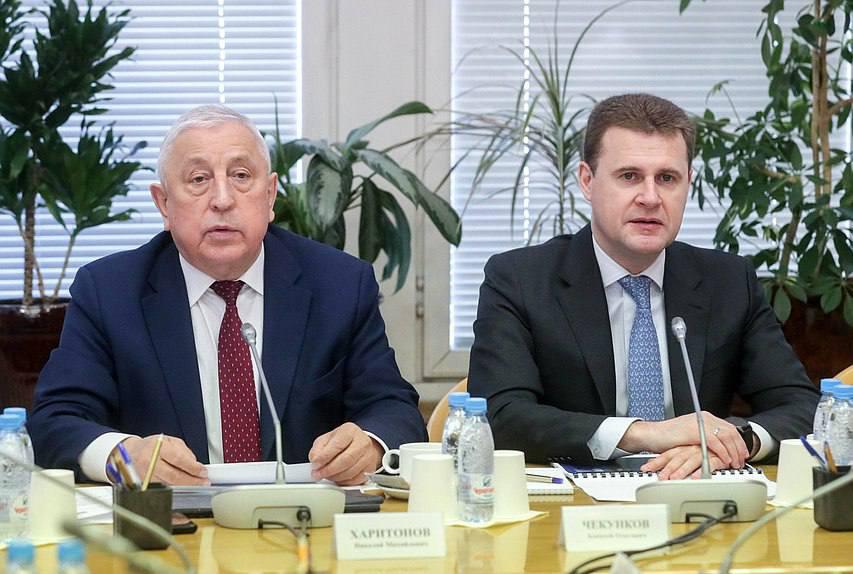 Николай Харитонов провел встречу с Министром по развитию Дальнего Востока и Арктики Алексеем Чекунковым
