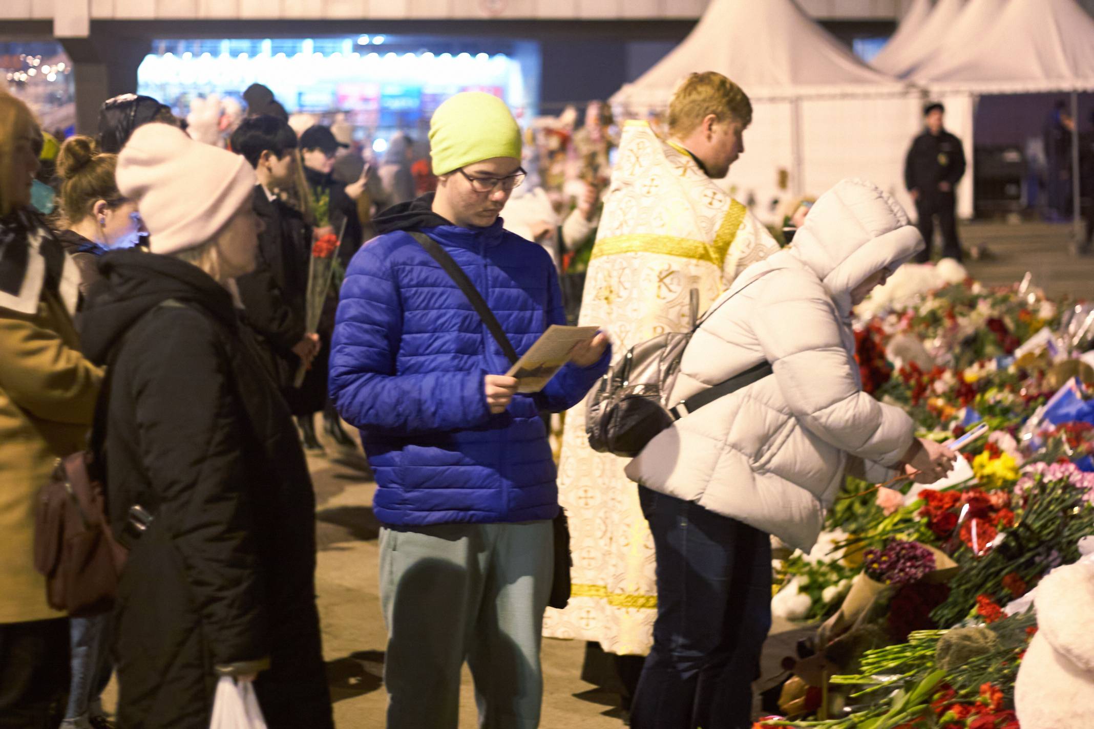 Волонтёры Крокуса
