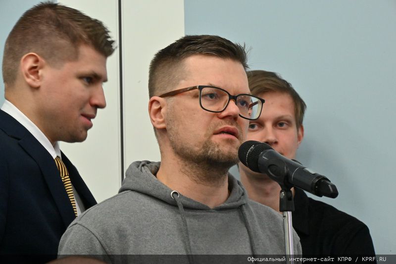 Отчет правительства РФ и программа КПРФ по выводу страны из кризиса