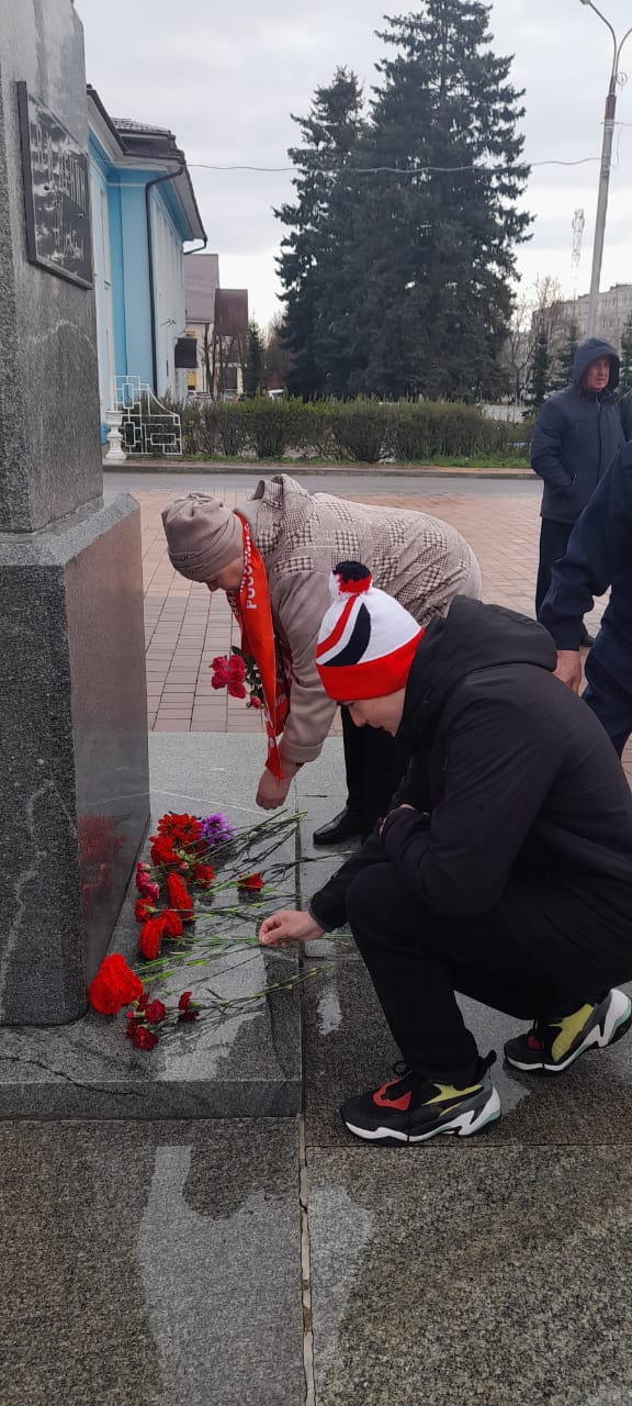 Коммунисты г.о. Лотошино отметили 154 годовщину со дня рождения В.И. Ленина