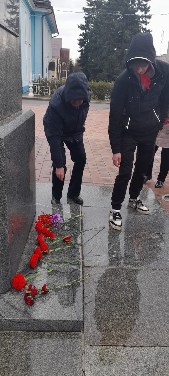 Коммунисты г.о. Лотошино отметили 154 годовщину со дня рождения В.И. Ленина