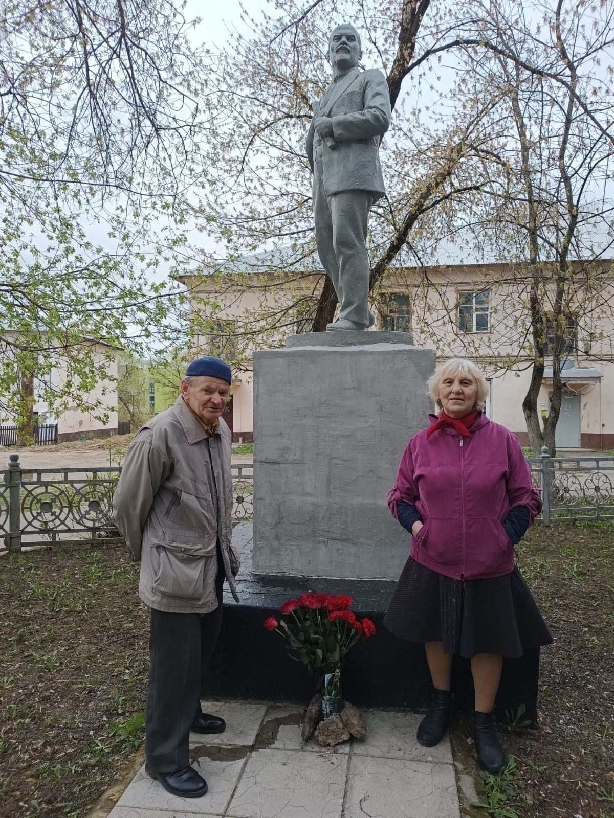В Щёлково провели праздничные мероприятия с возложением цветов к памятникам В.И. Ленина