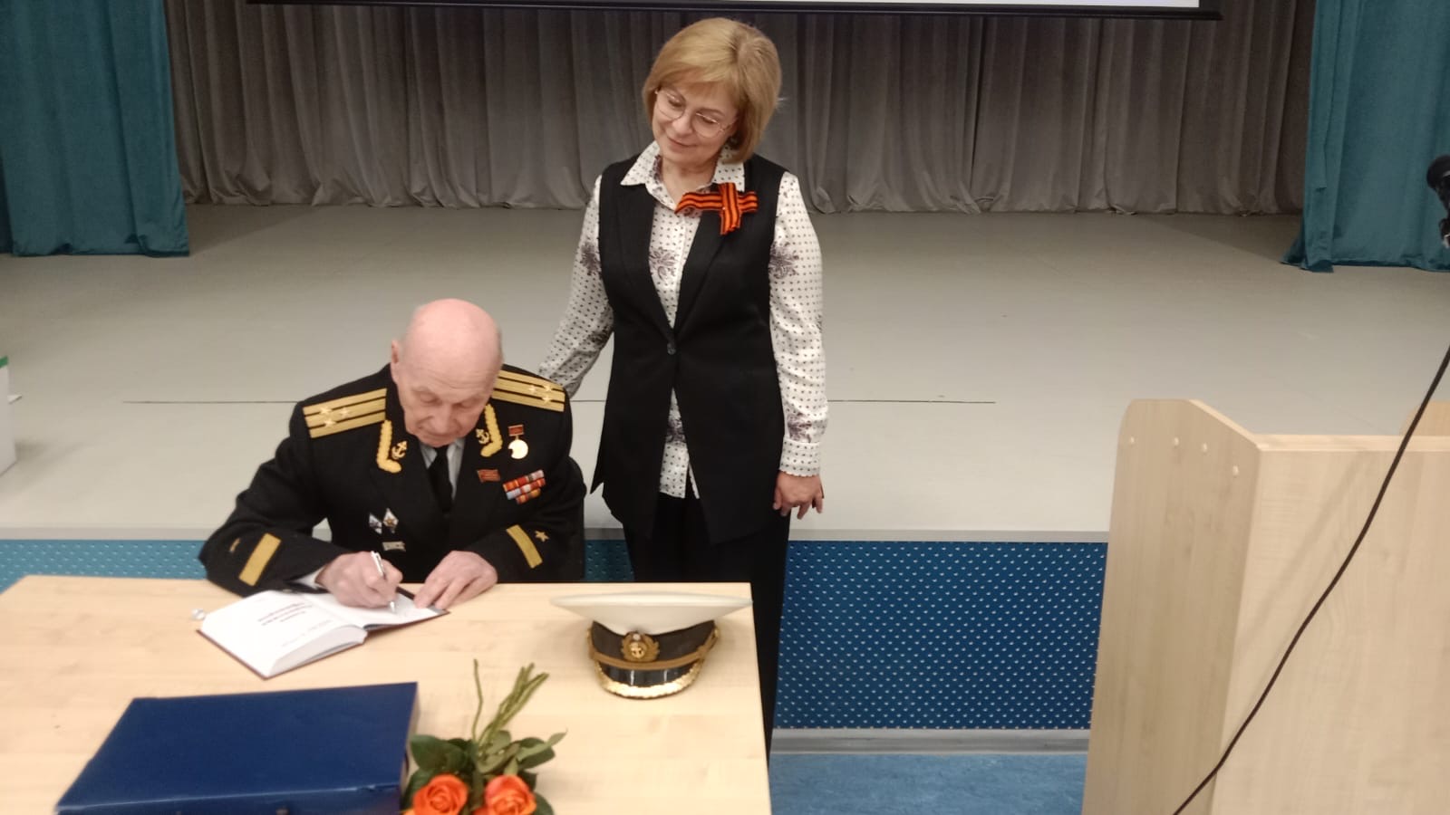 Руководители «Союза советских офицеров» провели Уроки мужества
