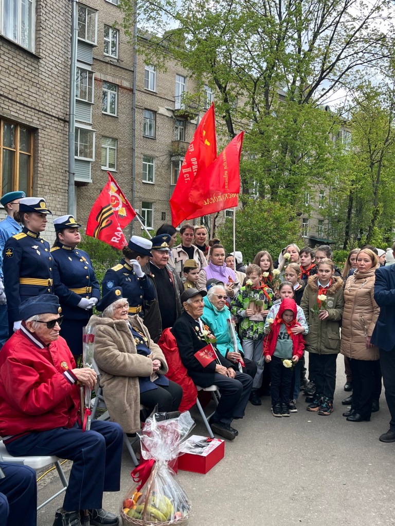 В Щёлково коммунисты поздравили Ветеранов Великой Отечественной войны
