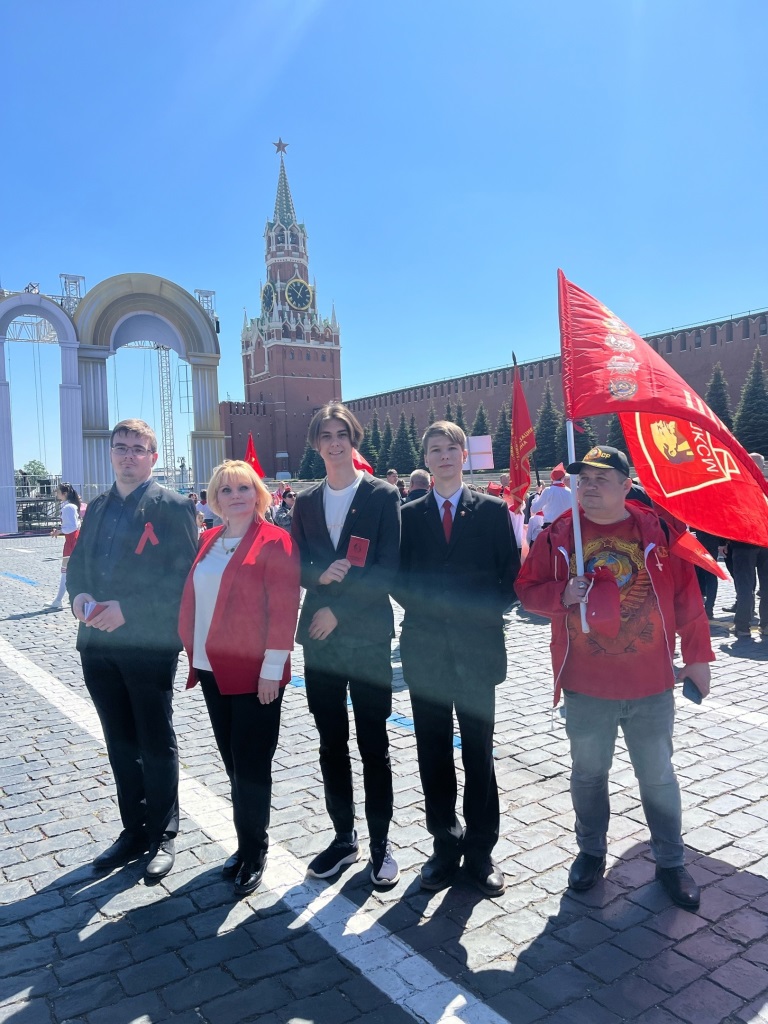 Пионер – всем ребятам пример