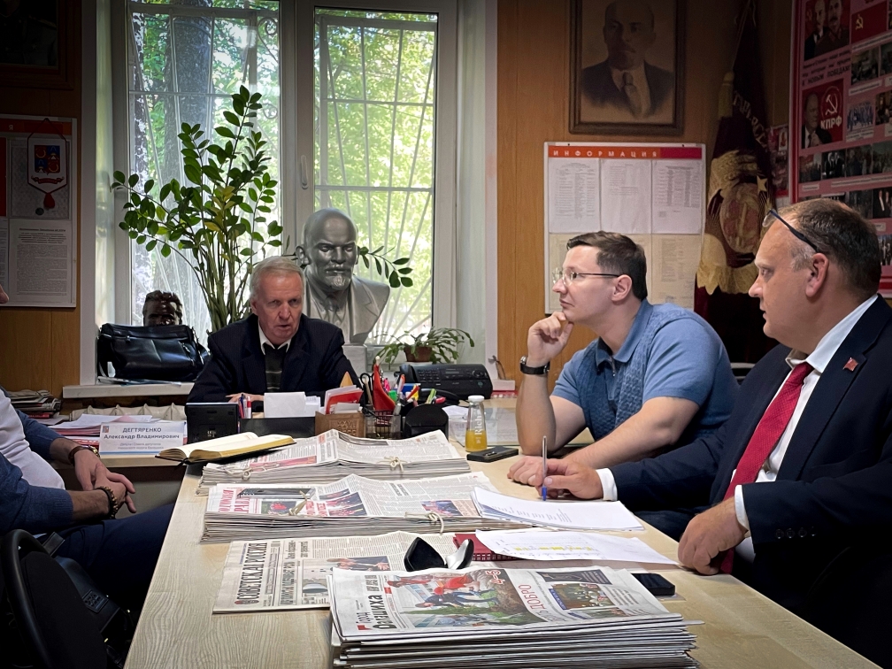 Марк Черемисов: «Нет драпировке мавзолея!»