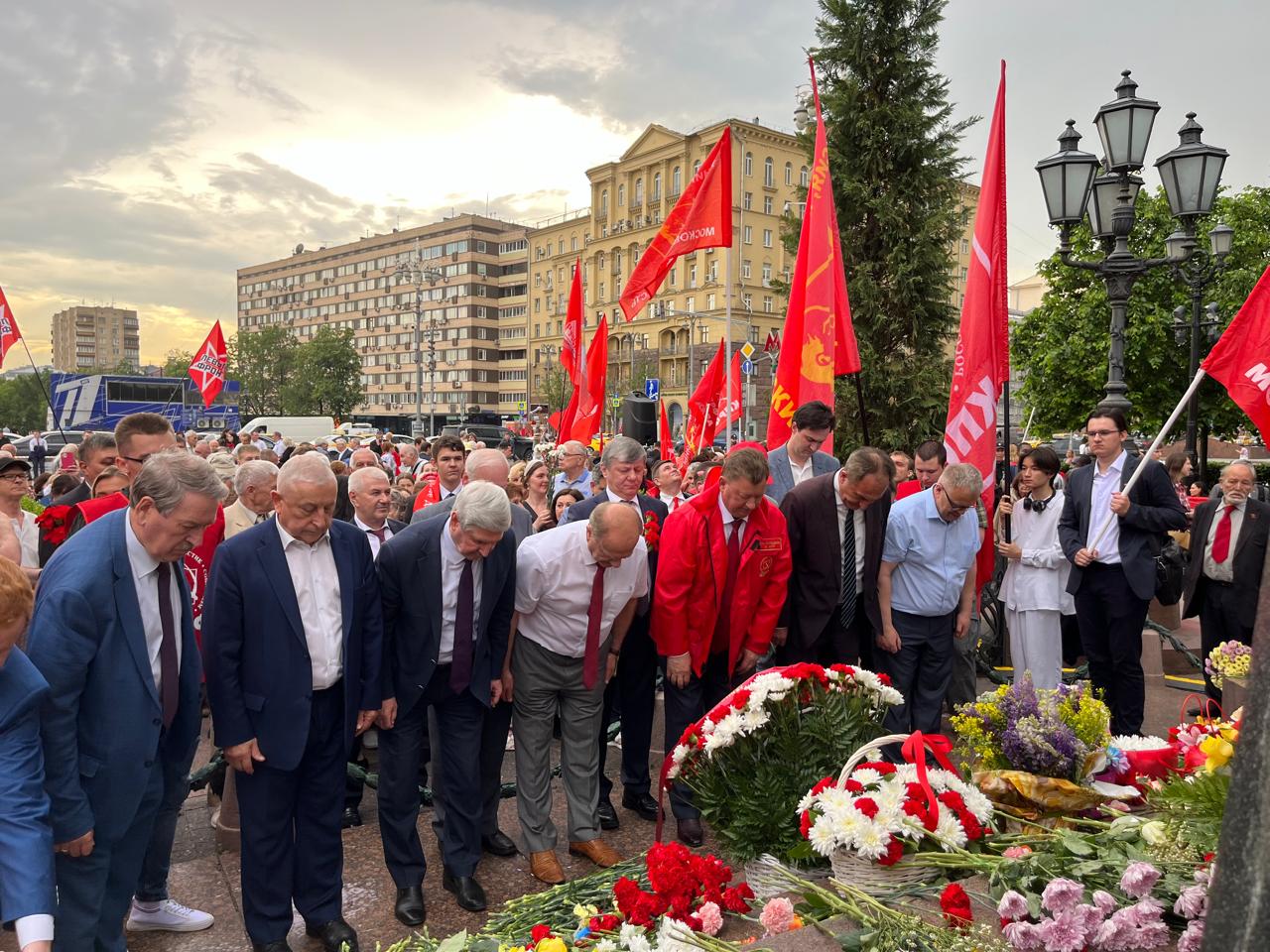 В Москве прошла патриотическая акция, посвященная Дню русского языка и Пушкинскому Дню России