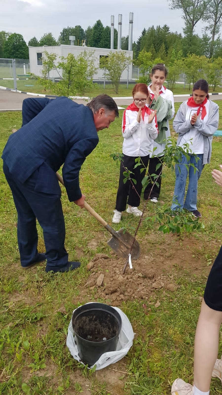 Поездка пионеров к памятнику Зое Космодемьянской