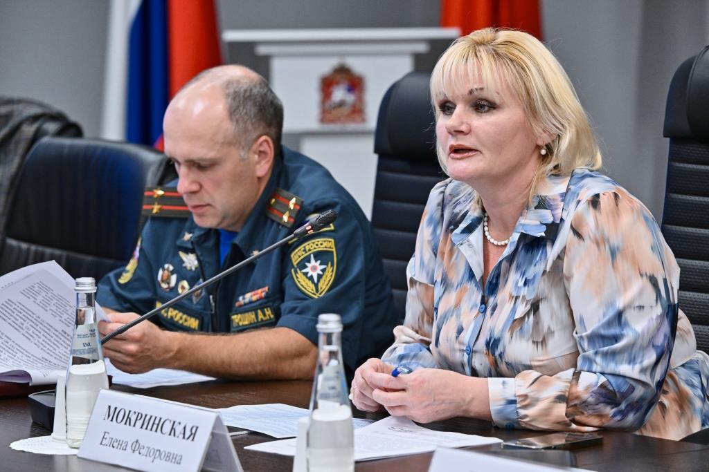 Руководитель фракции КПРФ Александр Наумов: Законодатели должны обеспечить социальную поддержку спасателей Подмосковья!