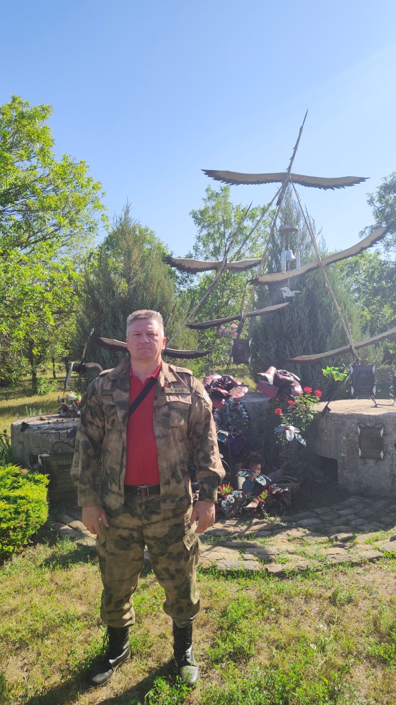 СВОих не бросаем!