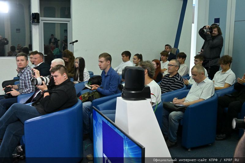 Г.А. Зюганов: «Законодательные инициативы КПРФ помогут справиться с нацизмом и бандеровщиной!»