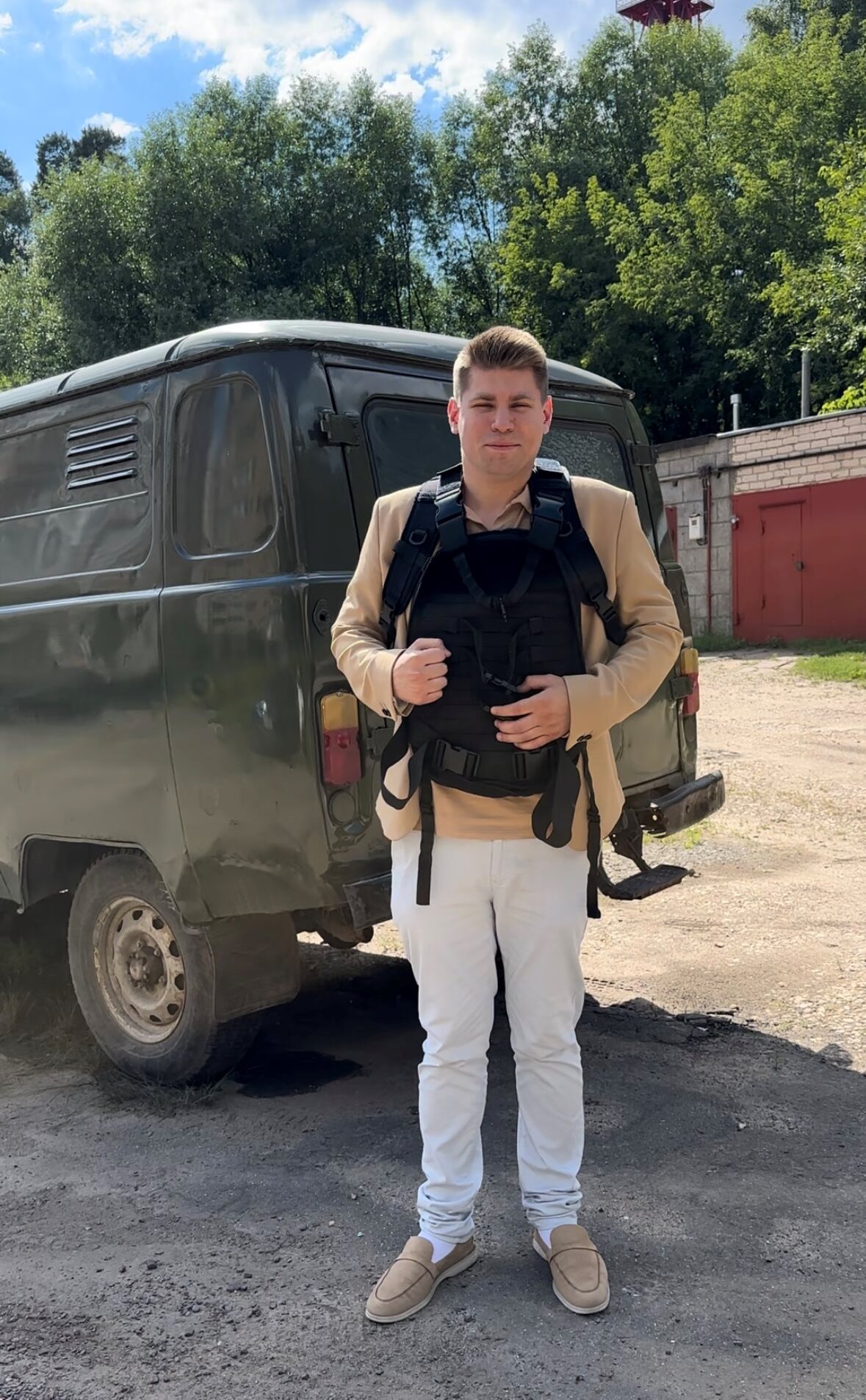 Даниил Рендаков: Народный УАЗ для фронта!