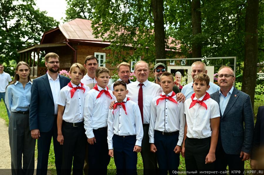 Г.А. Зюганов прибыл с рабочим визитом в Орловскую область