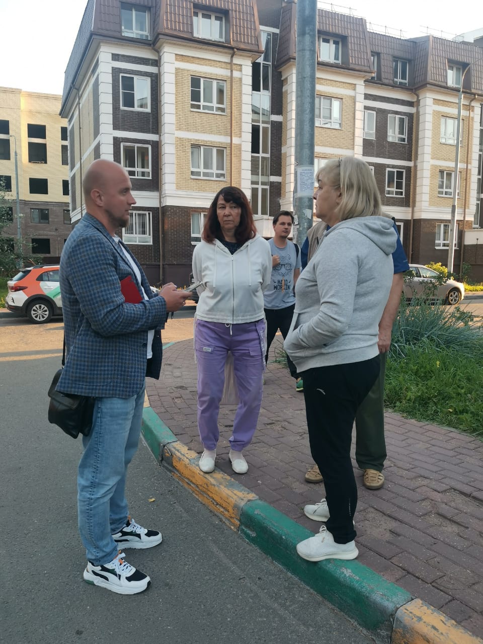 Встреча в жилом комплексе кандидата в Королёве