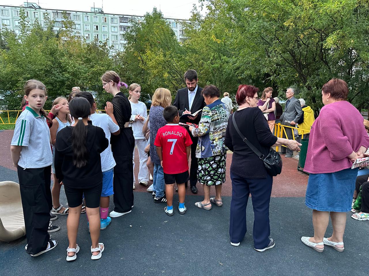 Встреча жителей с кандидатом Митрясовым Артёмом в Королёве
