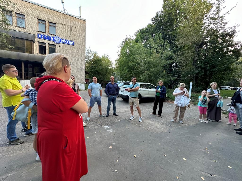 В Королёве депутат-коммунист Светлана Петрова встретилась с родителями детского сада