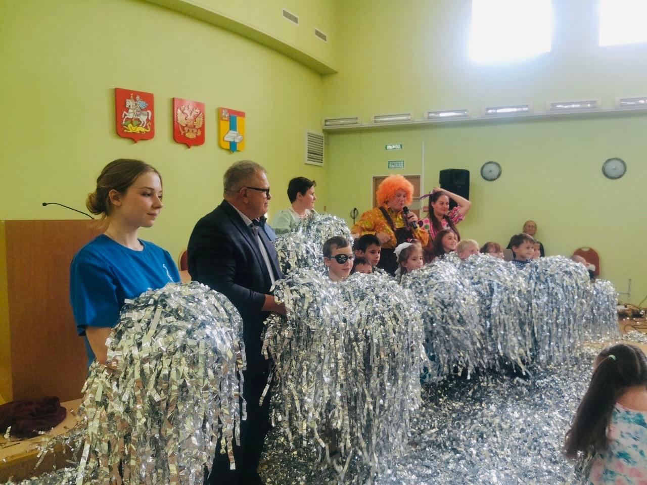 Руководитель фракции КПРФ в Мособлдуме Александр Наумов: Все мы родом из детства!