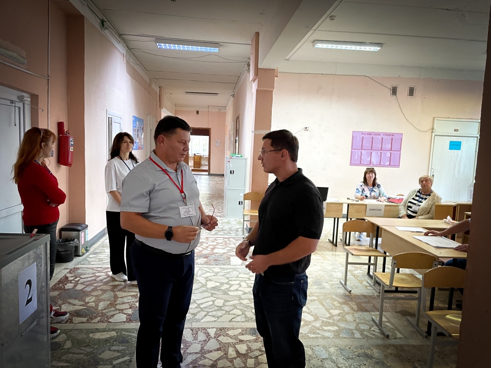 Депутат Мособлдумы Марк Черемисов посетил избирательные участки в Монино, г. о. Щёлково