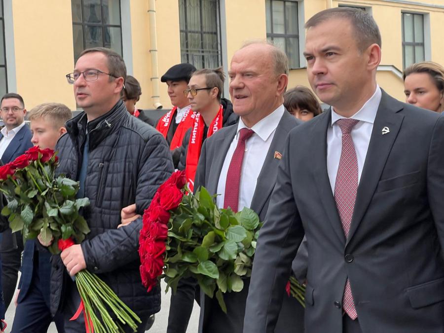 Г.А. Зюганов прибыл в Санкт-Петербург