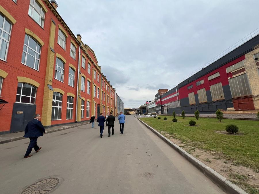 Г.А. Зюганов посетил «Кировский завод» в Санкт-Петербурге