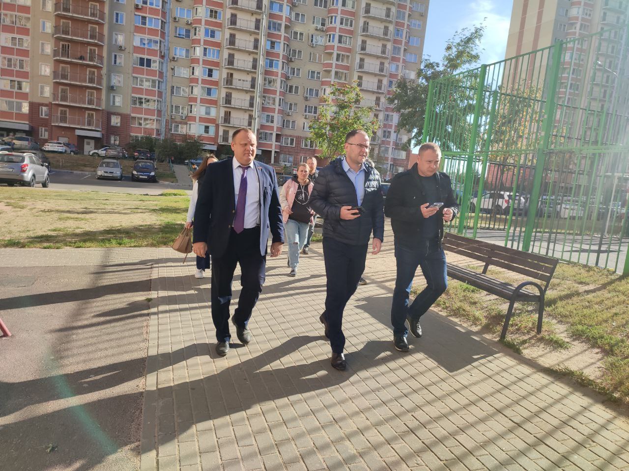 Первый заместитель председателя Совета депутатов г.о. Балашиха, депутат от КПРФ Олег Зверев продолжает встречи с жителями