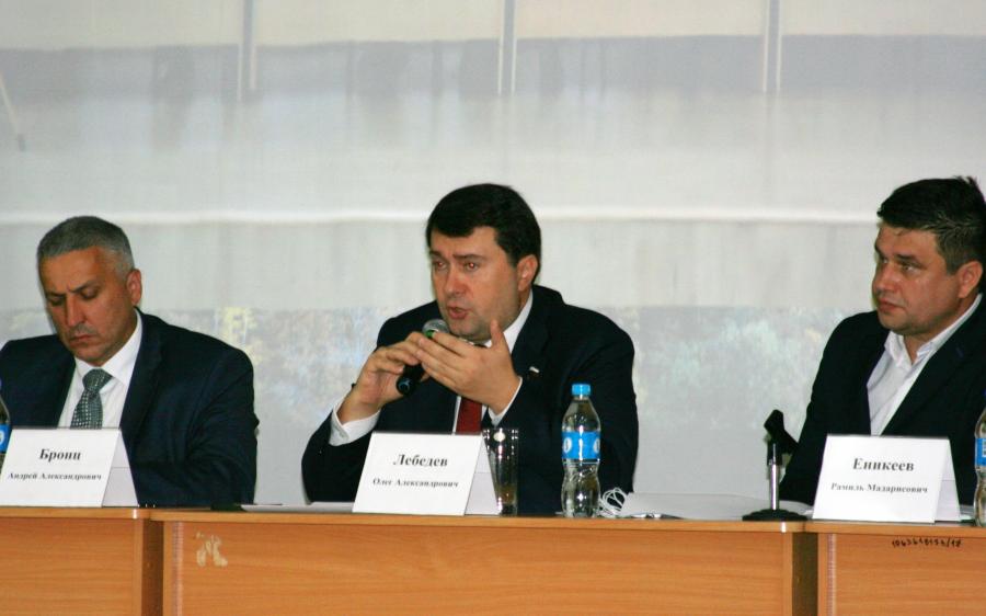 Г.А. Зюганов выступил на круглом столе