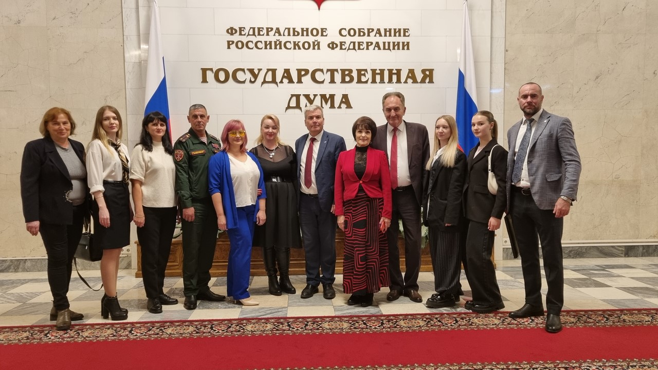 Николай Васильев принял участие в парламентских слушаниях