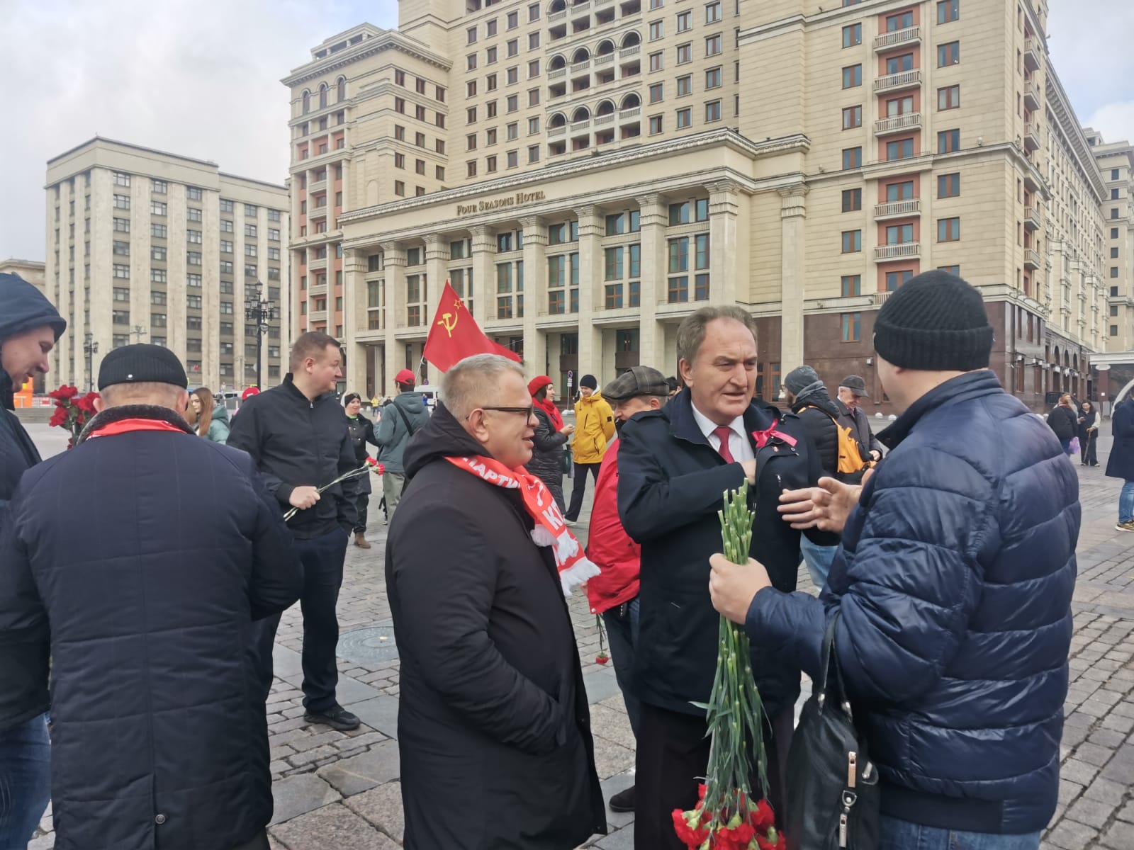 Рожденный в горниле Великого Октября!