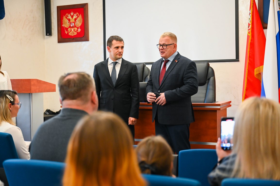 Зампред Мособлдумы Александр Наумов: Поддержка детей-сирот – государственная задача!