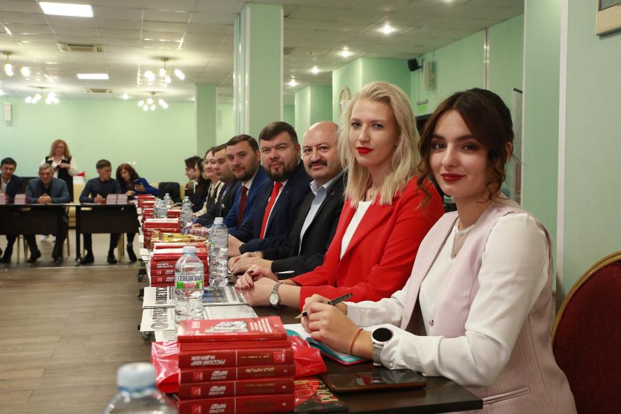 Геннадий Зюганов: «Борьба за идеалы социализма продолжается!»