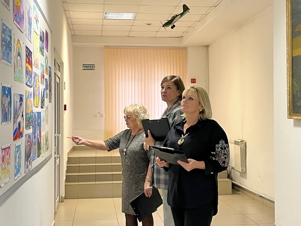 В Монино прошел ежегодный конкурс рисунка «Мама, папа, я – авиасемья»