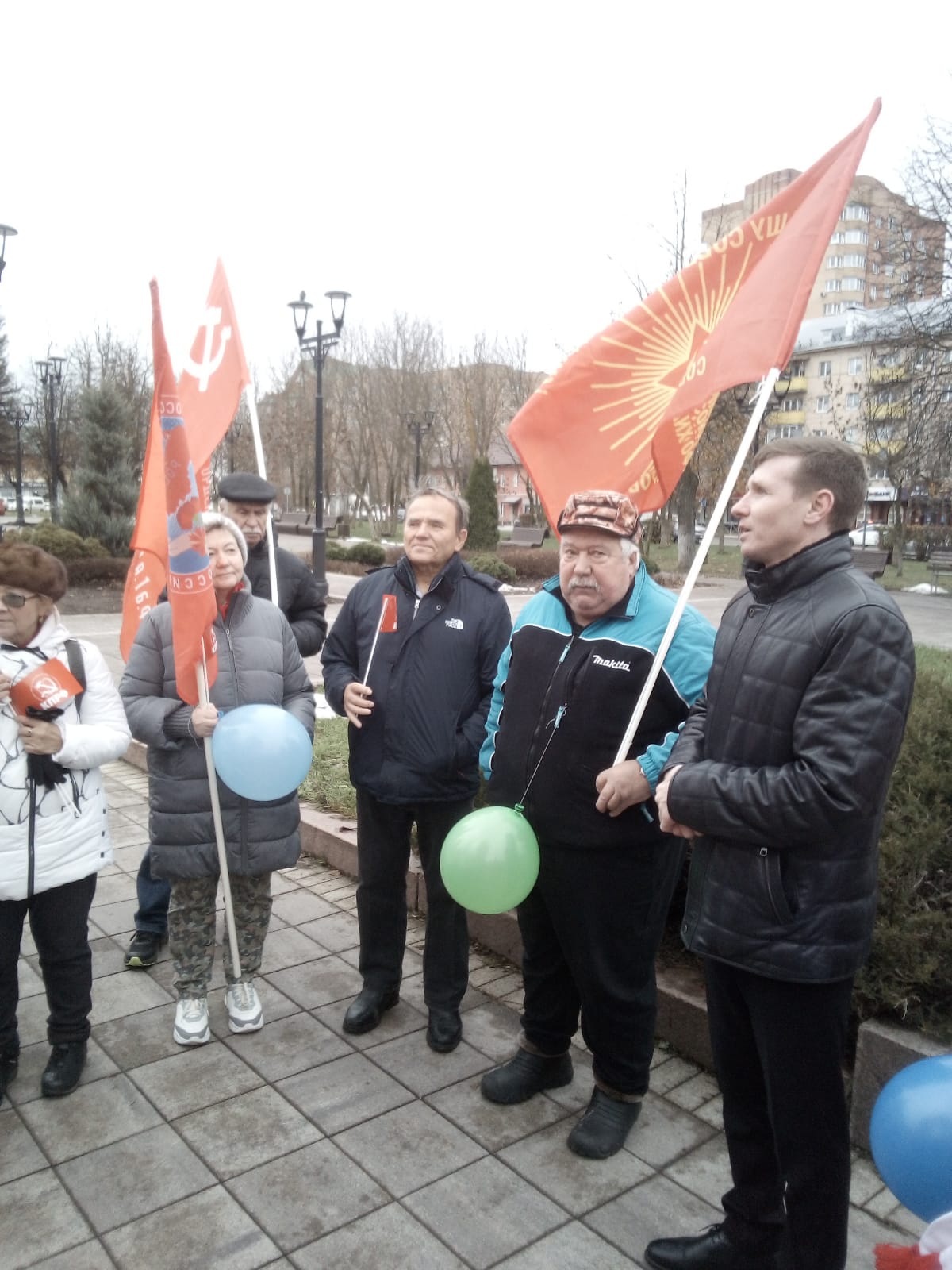 Коммунисты Истры отметили 107-ю годовщину Великой Октябрьской социалистической революции