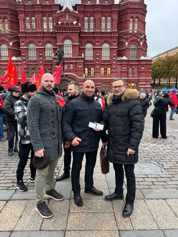 Комсомольцы Подмосковья приняли участие в праздновании 107-ой годовщины Великой Октябрьской социалистической революции в Москве
