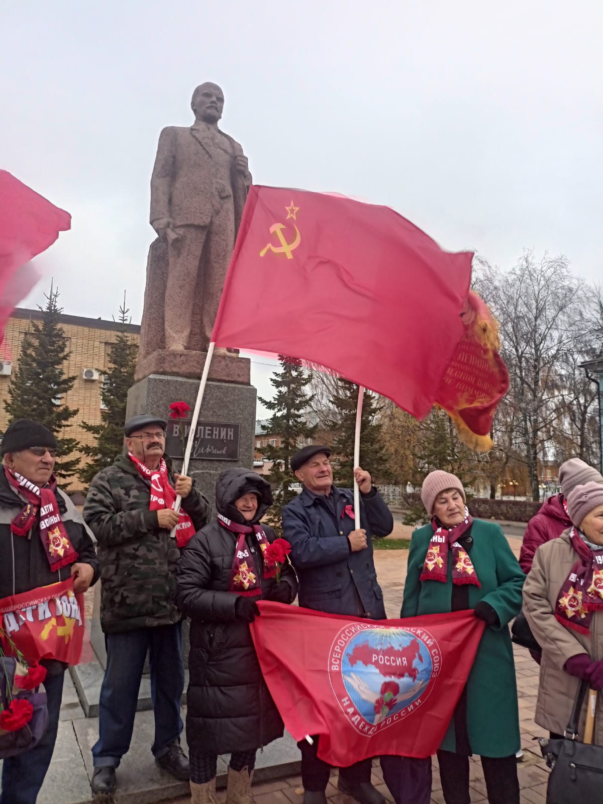 России быть Великой и Социалистической!