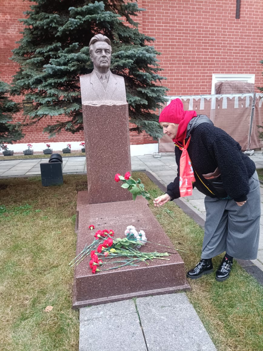 России быть Великой и Социалистической!